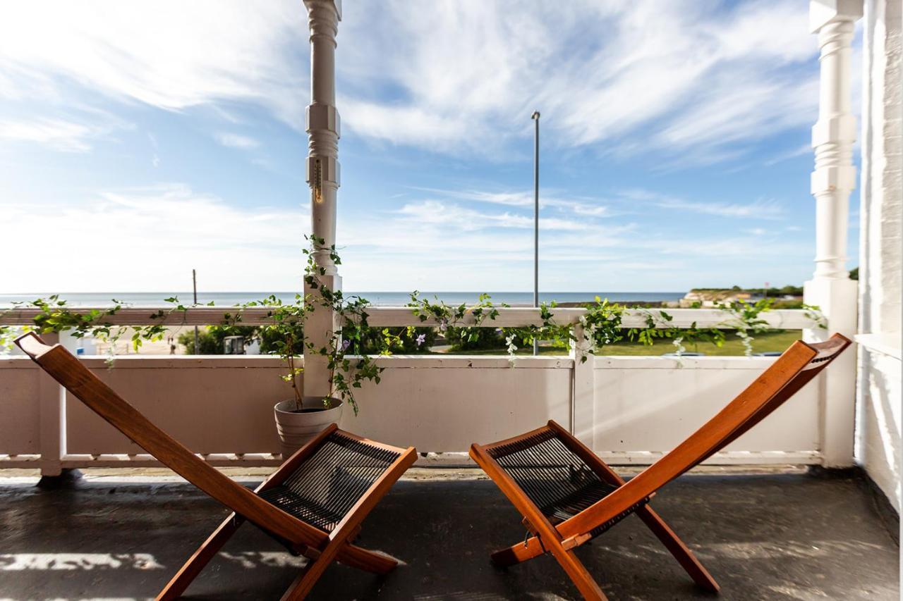 Appartamento A View Of The Bay- Panoramic Sea Views- Sleeps 4 Westgate-on-Sea Esterno foto